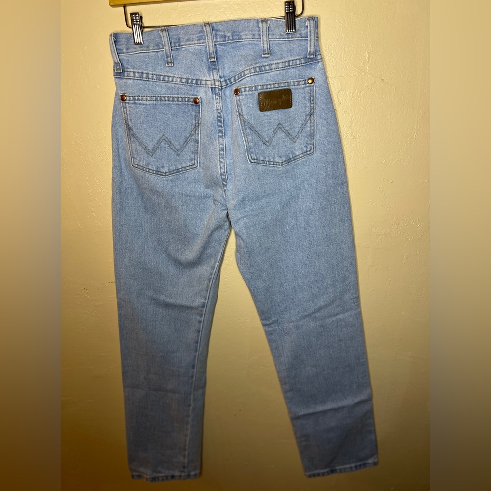 Wrangler Sky Blue Classic Denim Jeans - Picture 2 of 9